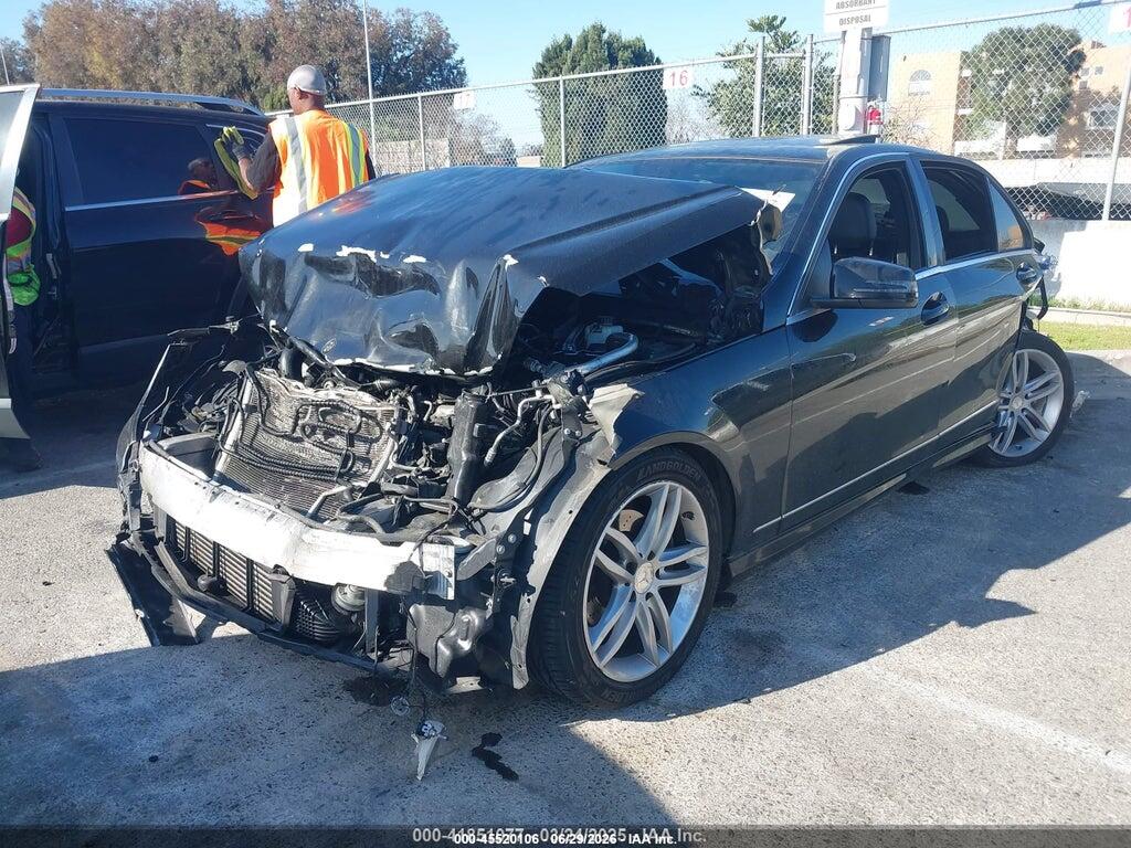 WDDGF4HBXDR298820 2013 MERCEDES-BENZ C 250 photo no. 2