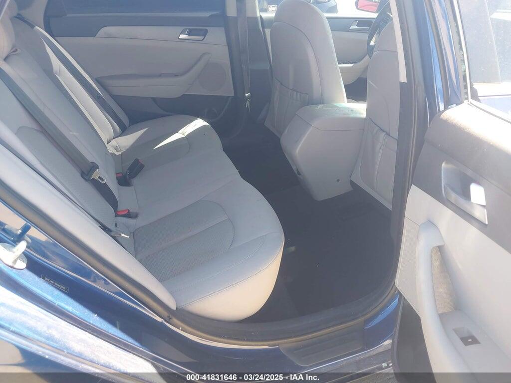 5NPE24AF7HH493040 2017 HYUNDAI SONATA photo no. 8