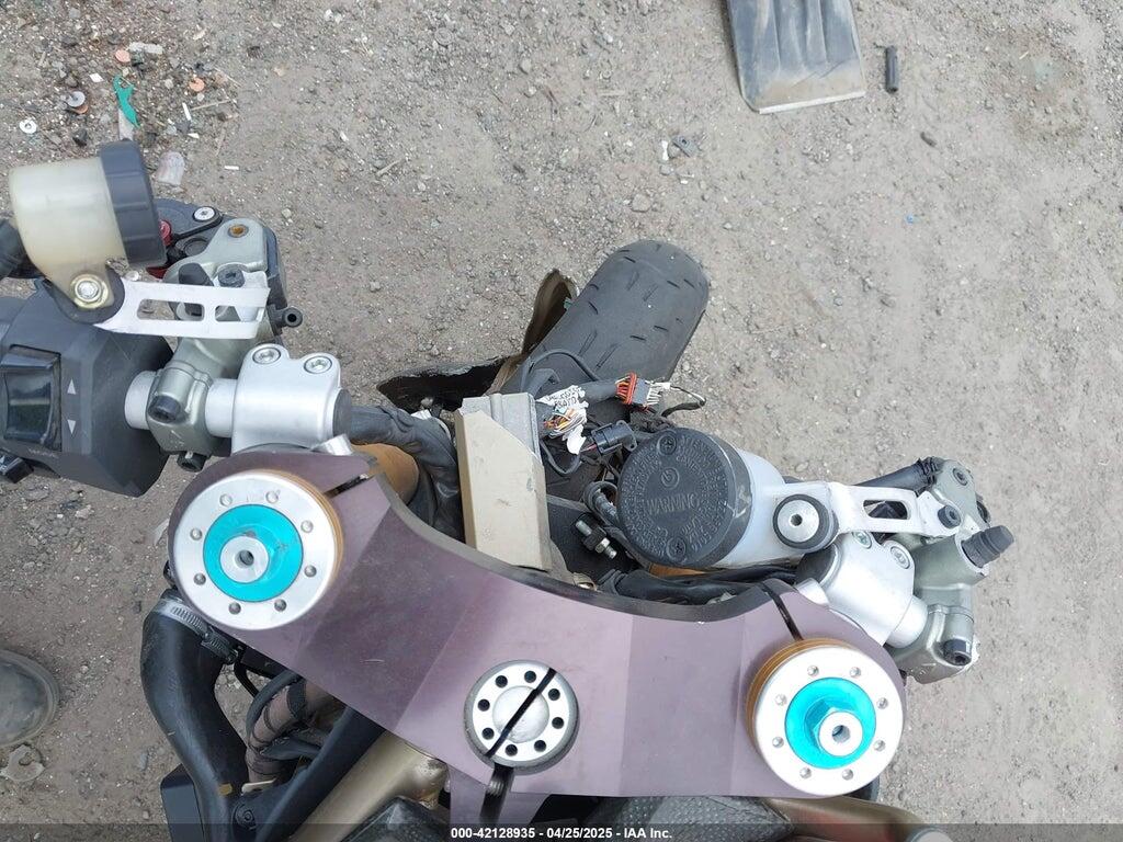 ZDM1XBEW07B006778 2007 DUCATI 1098 photo no. 7