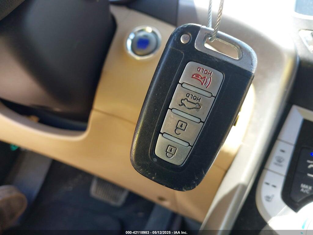 KMHDH4AE1CU256586 2012 HYUNDAI ELANTRA photo no. 11