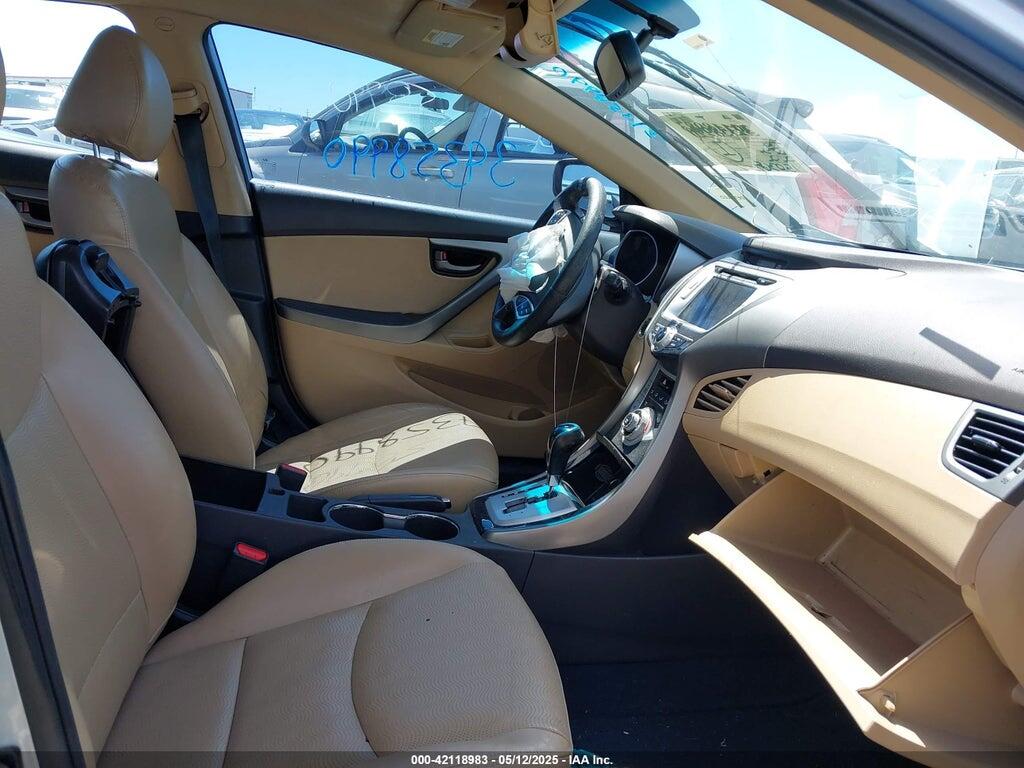 KMHDH4AE1CU256586 2012 HYUNDAI ELANTRA photo no. 5