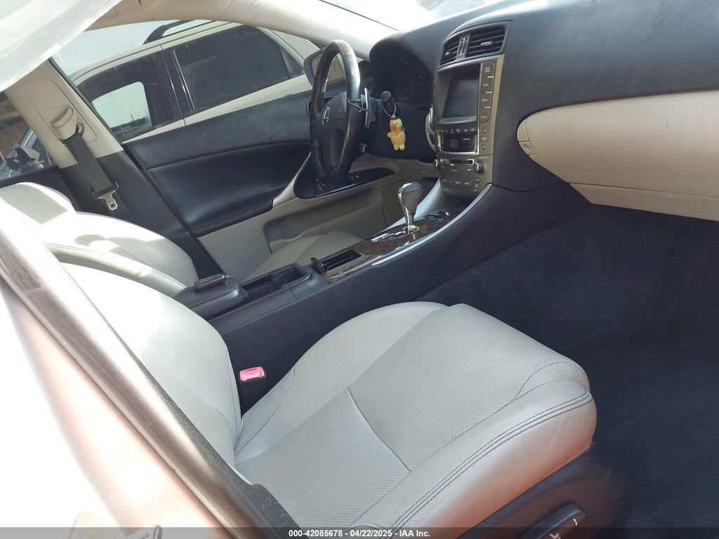 JTHBK262X95095415 2009 LEXUS IS 250 photo no. 5