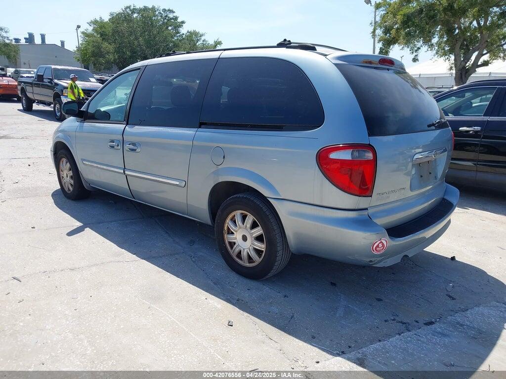 2C4GP54L75R261098 2005 CHRYSLER TOWN & COUNTRY photo no. 3