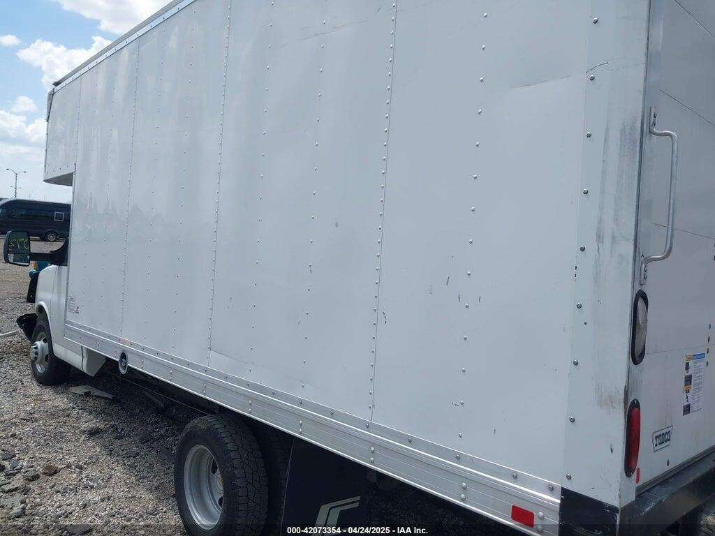 1GB3G3BG6D1124153 2013 CHEVROLET EXPRESS CUTAWAY photo no. 3