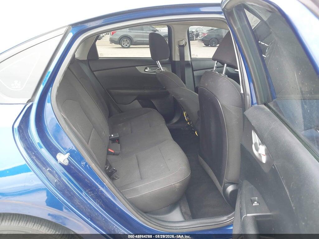 3KPF24AD4KE135618 2019 KIA FORTE photo no. 8