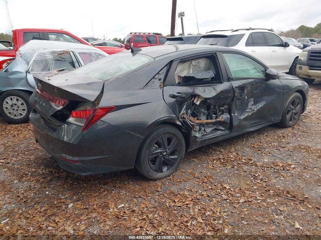 5NPLM4AG9PH113737 2023 HYUNDAI ELANTRA photo no. 4