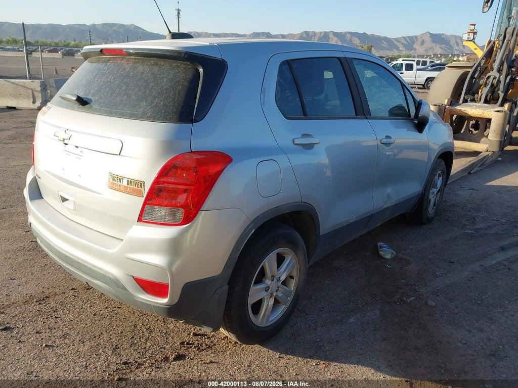 3GNCJKSB5KL189469 2019 CHEVROLET TRAX photo no. 4