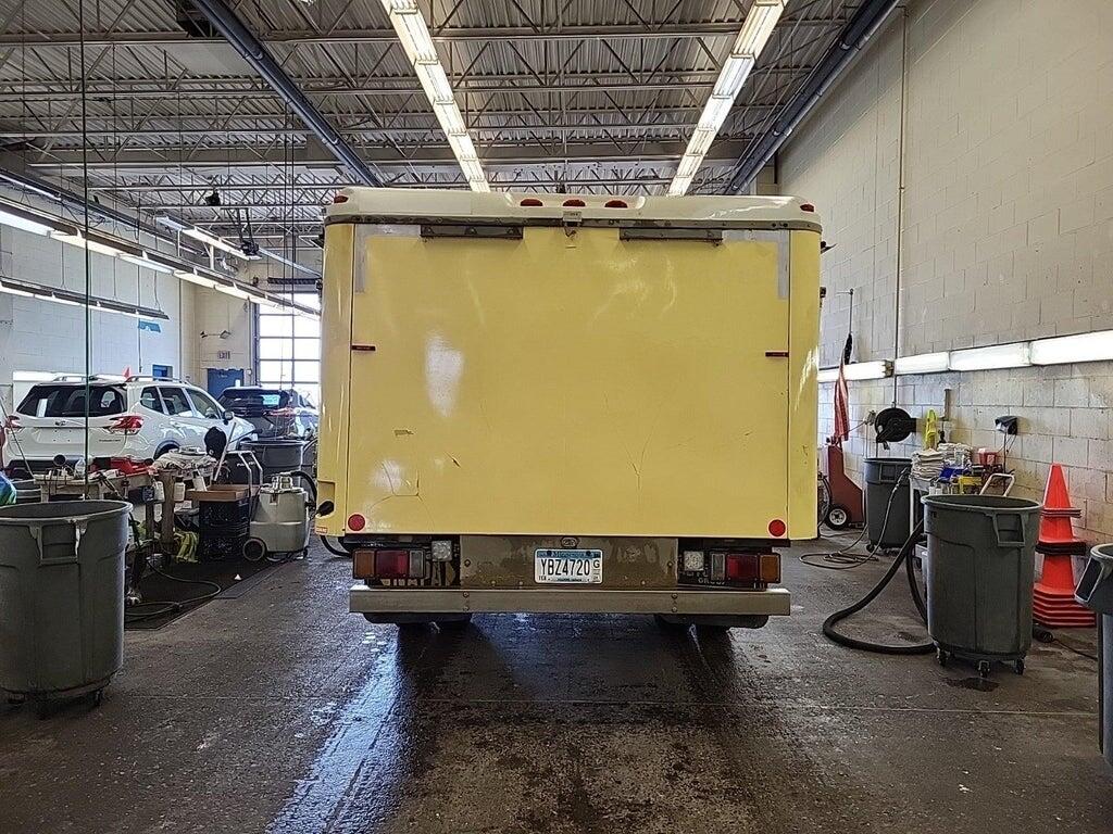 54DC4W1C7HS801274 2017 ISUZU NPR HD GAS REG photo no. 4