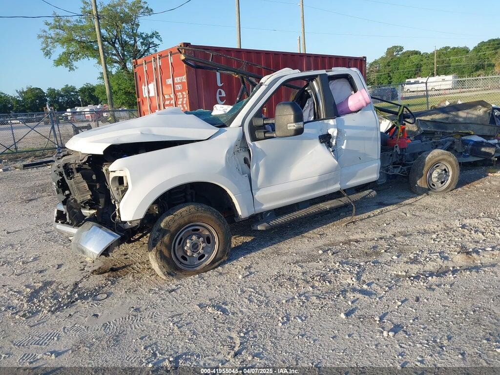 1FD8X3B60LEC38001 2020 FORD F-350 photo no. 2