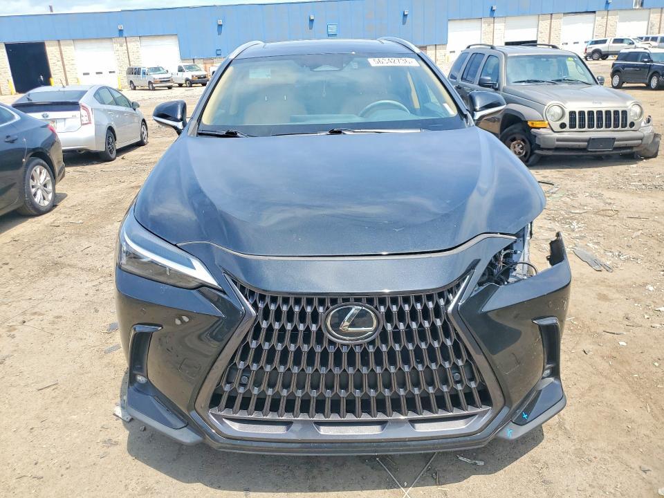 2022 LEXUS NX 350 — Фото 5 из 13