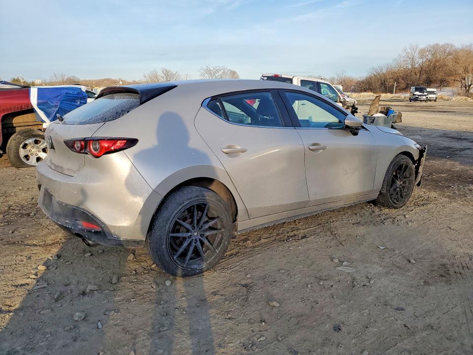 2022 MAZDA 3 SELECT — Фото 3 из 12