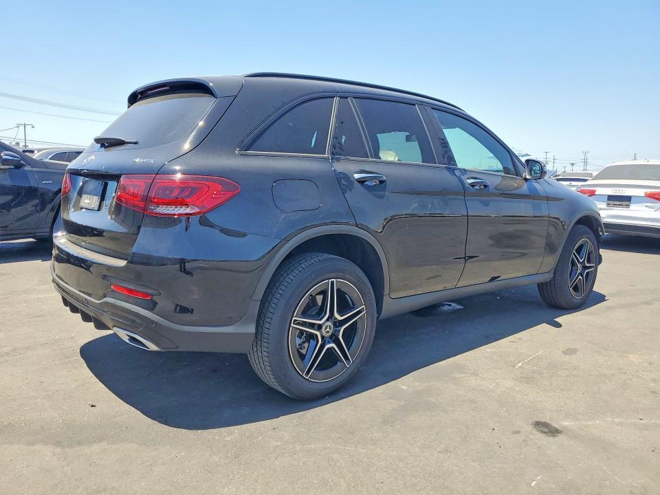 2022 MERCEDES-BENZ GLC 300 4MATIC — Фото 3 из 14