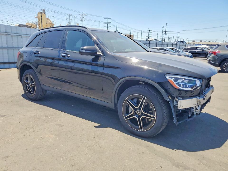 2022 MERCEDES-BENZ GLC 300 4MATIC — Фото 4 из 14