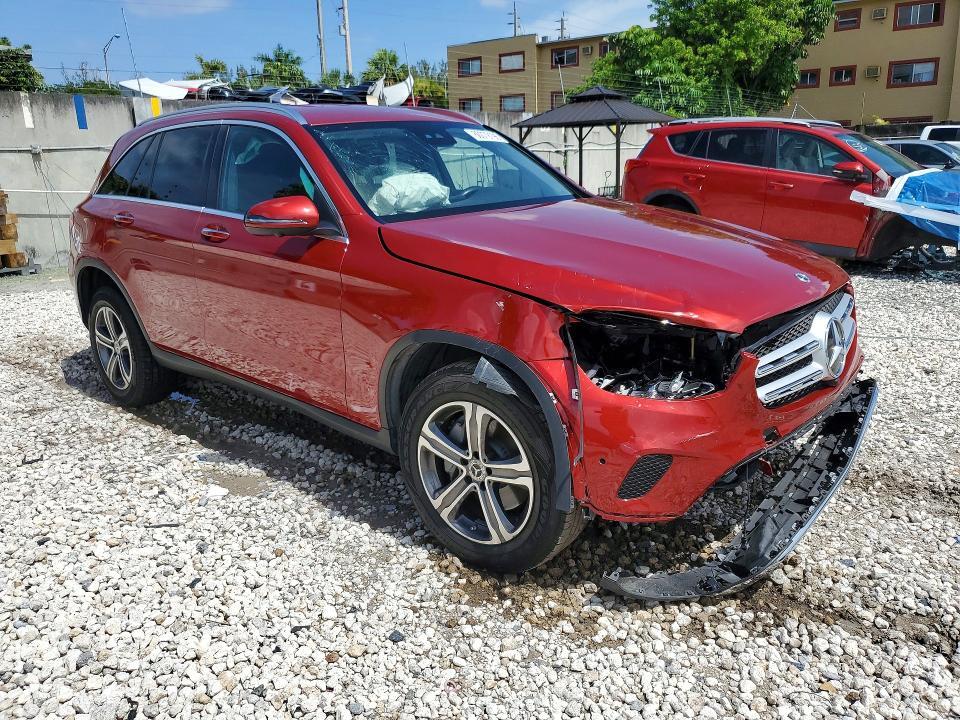 2022 MERCEDES-BENZ GLC 300 — Фото 4 из 13