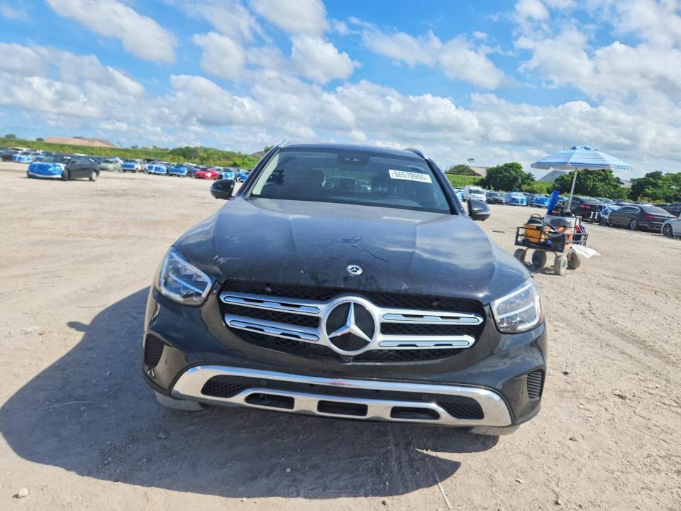 2022 MERCEDES-BENZ GLC 300 — Фото 5 из 13