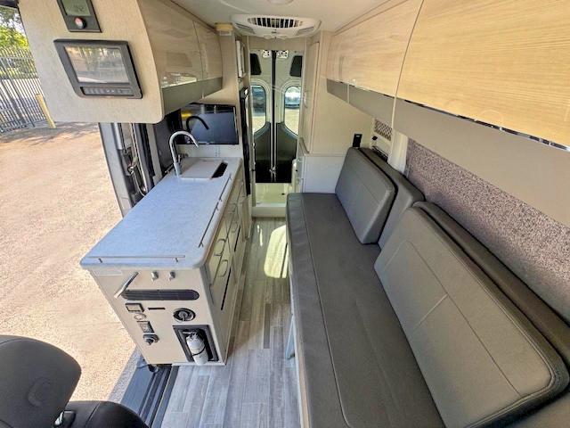 2022 MERCEDES-BENZ SPRINTER 2500 — Фото 10 из 15