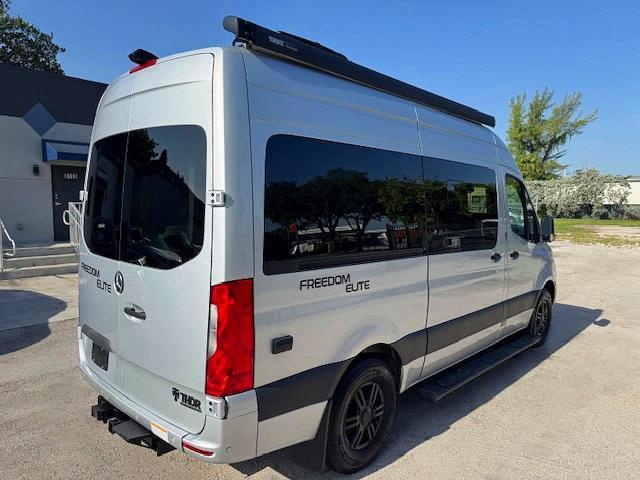 2022 MERCEDES-BENZ SPRINTER 2500 — Фото 3 из 15