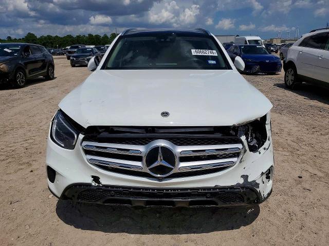 2022 MERCEDES-BENZ GLC 300 — Фото 5 из 13