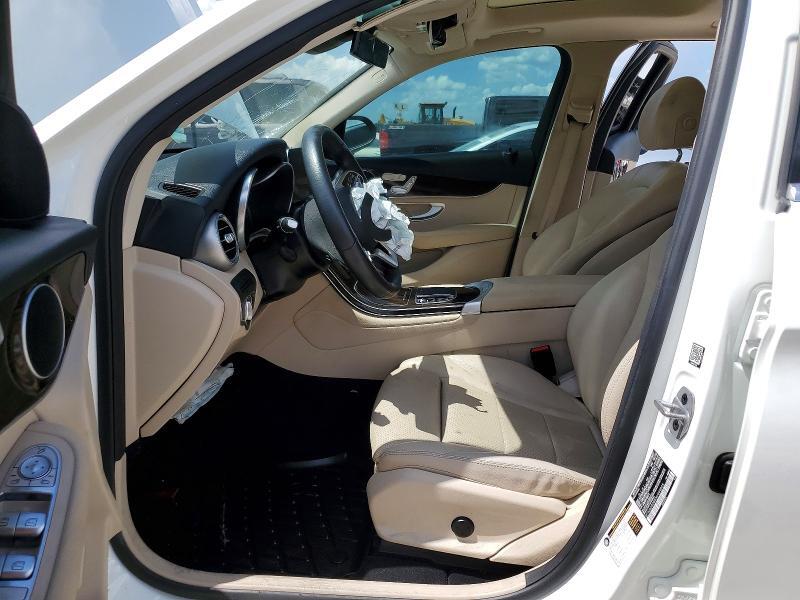 2022 MERCEDES-BENZ GLC 300 — Фото 7 из 13