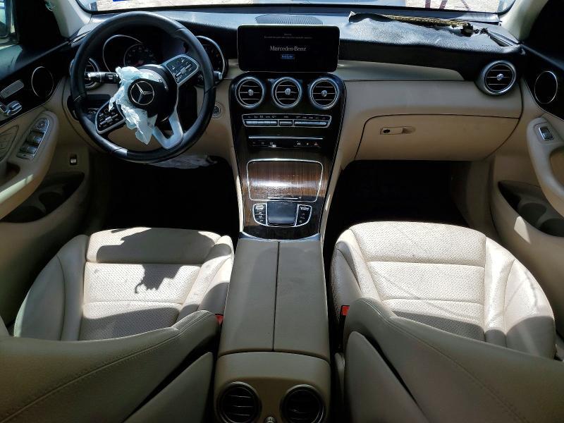 2022 MERCEDES-BENZ GLC 300 — Фото 8 из 13