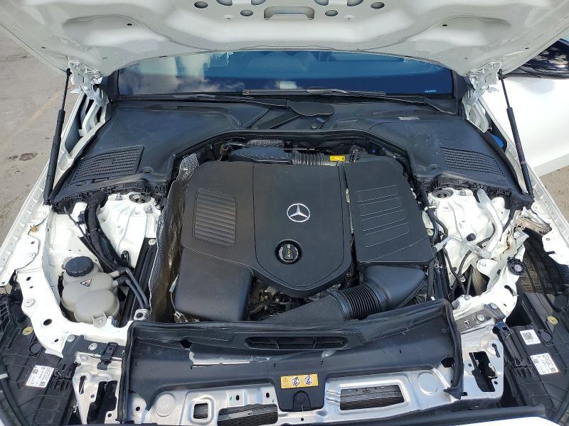 2022 MERCEDES-BENZ C 300 — Фото 11 из 12