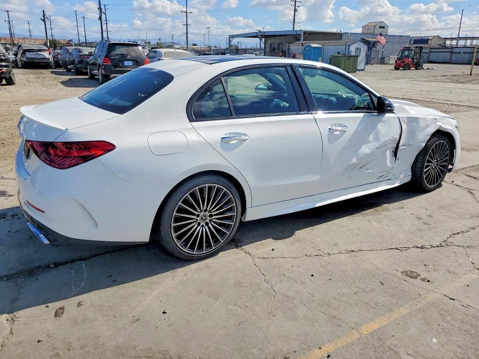 2022 MERCEDES-BENZ C 300 — Фото 3 из 12