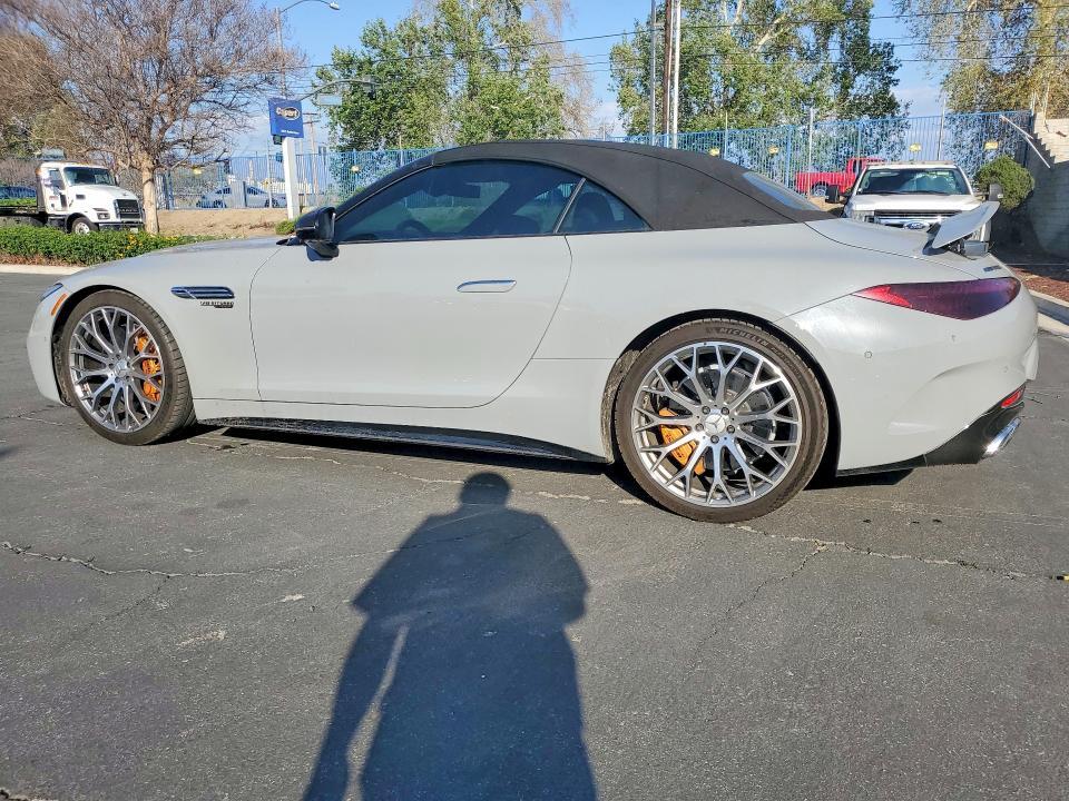 2022 MERCEDES-BENZ SL 63 AMG — Фото 2 из 12