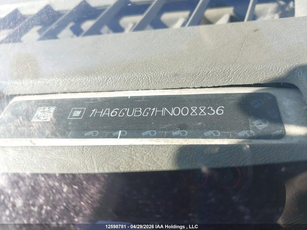 1HA6GUBG1HN008836 2017 CHEVROLET EXPRESS G4500 photo no. 9