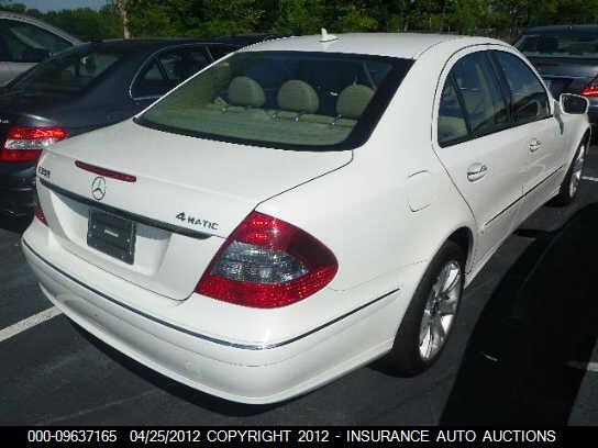 WDBUF87XX9B363438 2009 MERCEDES-BENZ E350 photo no. 4