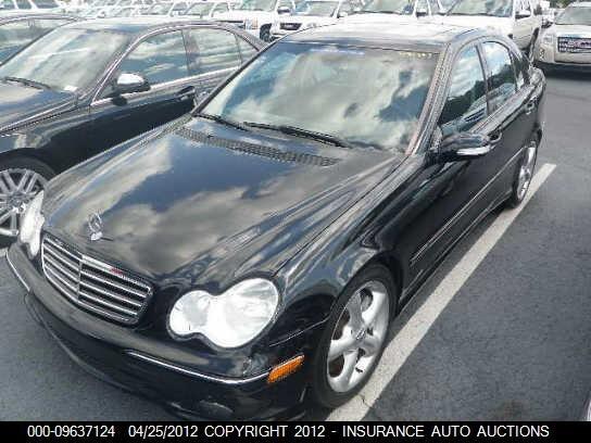 WDBRF64J25F595626 2005 MERCEDES-BENZ C320 photo no. 2