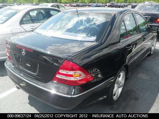 WDBRF64J25F595626 2005 MERCEDES-BENZ C320 photo no. 4