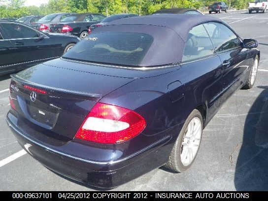 WDBTK56FX9T105140 2009 MERCEDES-BENZ CLK350 photo no. 4