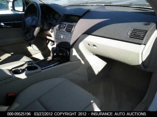 WDDGF81X39R045696 2009 MERCEDES-BENZ C300 photo no. 5