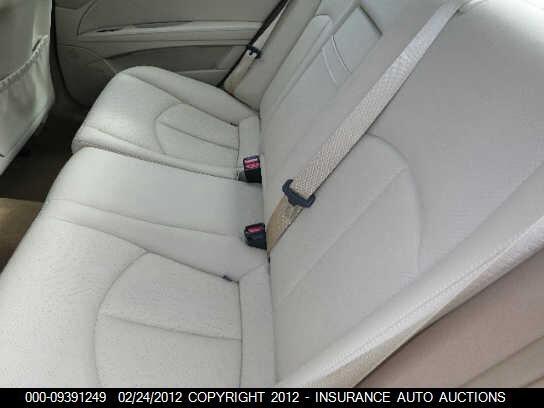 WDBUF56X29B379973 2009 MERCEDES-BENZ E350 photo no. 8