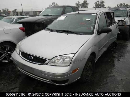 1FAFP34NX6W225308 2006 FORD FOCUS photo no. 2