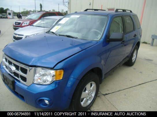 1FMCU9D73BKB61054 2011 FORD ESCAPE photo no. 2