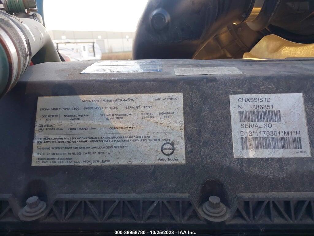 4V4NC9EH4JN886851 2018 VOLVO VN photo no. 10