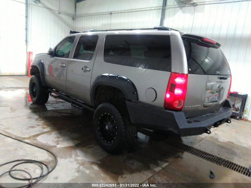 3GNFK16378G191796 2008 CHEVROLET SUBURBAN photo no. 3
