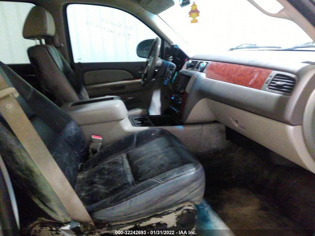 3GNFK16378G191796 2008 CHEVROLET SUBURBAN photo no. 5