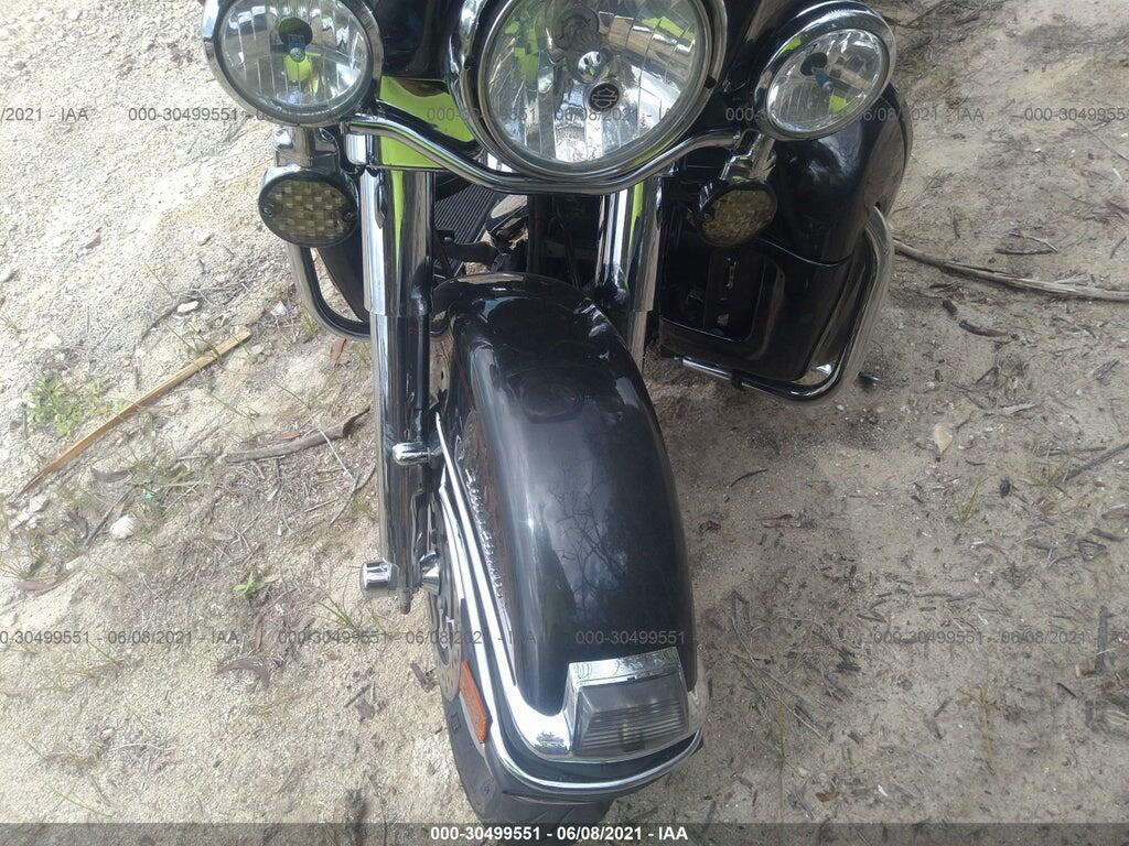 1HD1FC4198Y625144 2008 HARLEY-DAVIDSON FLHTCUI photo no. 5