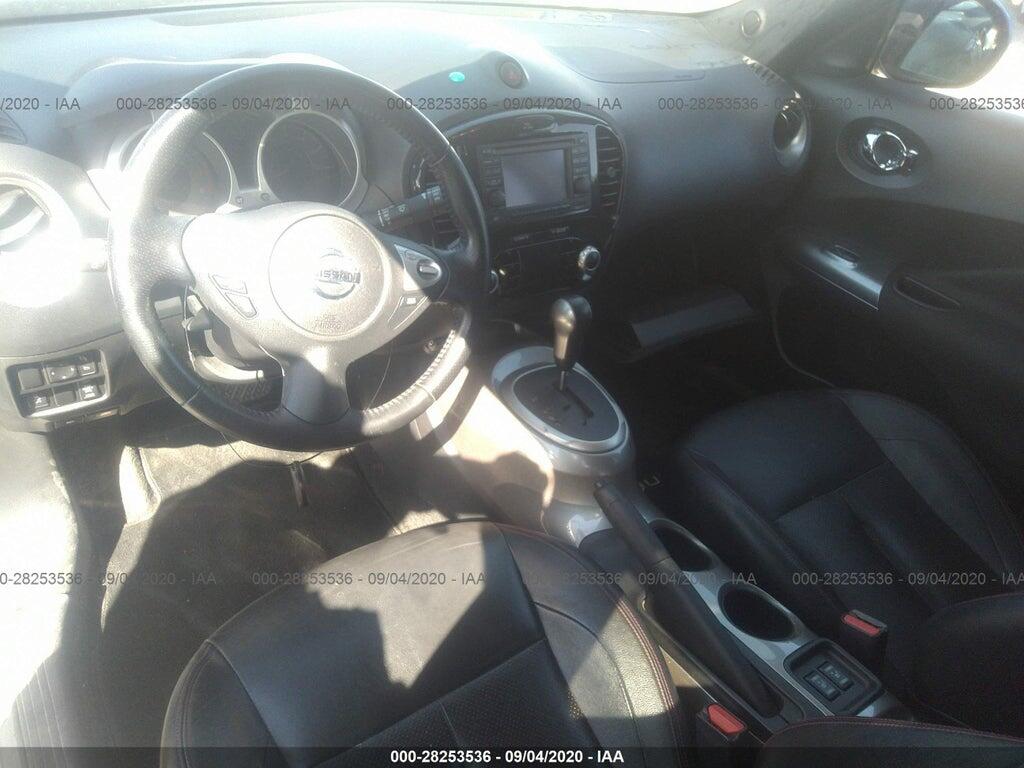 JN8AF5MV5BT017095 2011 NISSAN JUKE photo no. 5