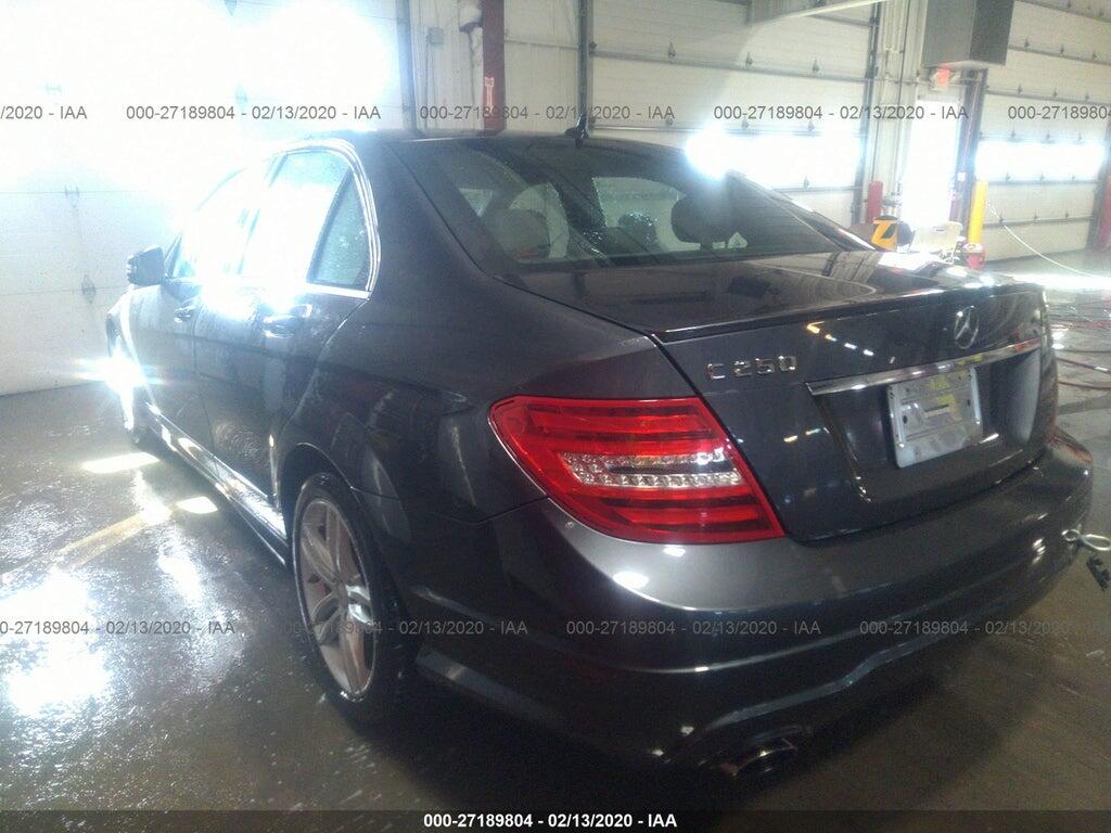2013 MERCEDES-BENZ C-CLASS WDDGF4HBXDR263663