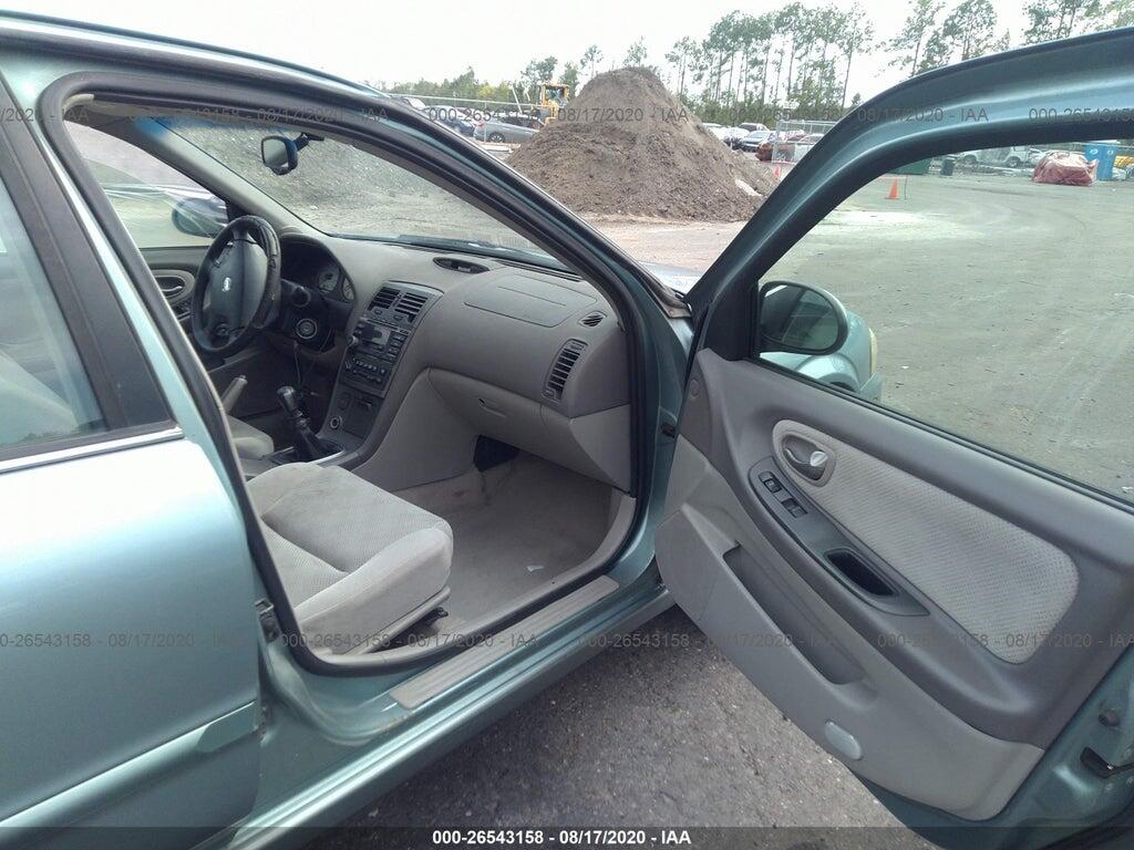 JN1DA31D02T418788 2002 NISSAN MAXIMA photo no. 5