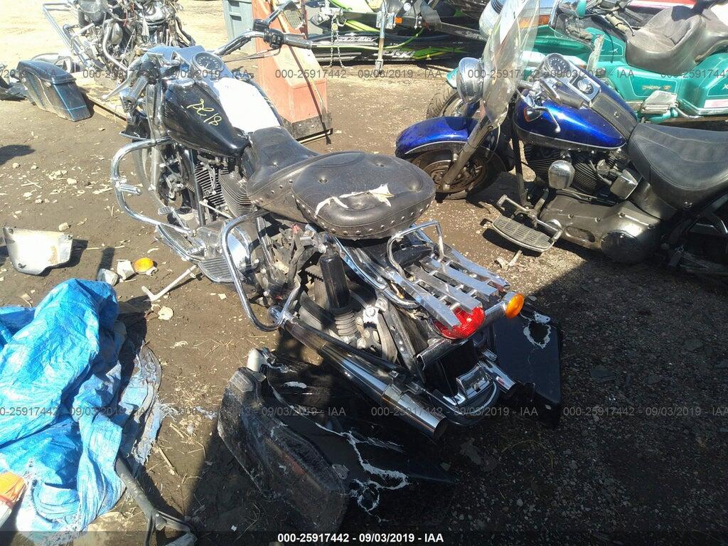 1HD1FBW11YY615022 2000 HARLEY-DAVIDSON FLHRI photo no. 3