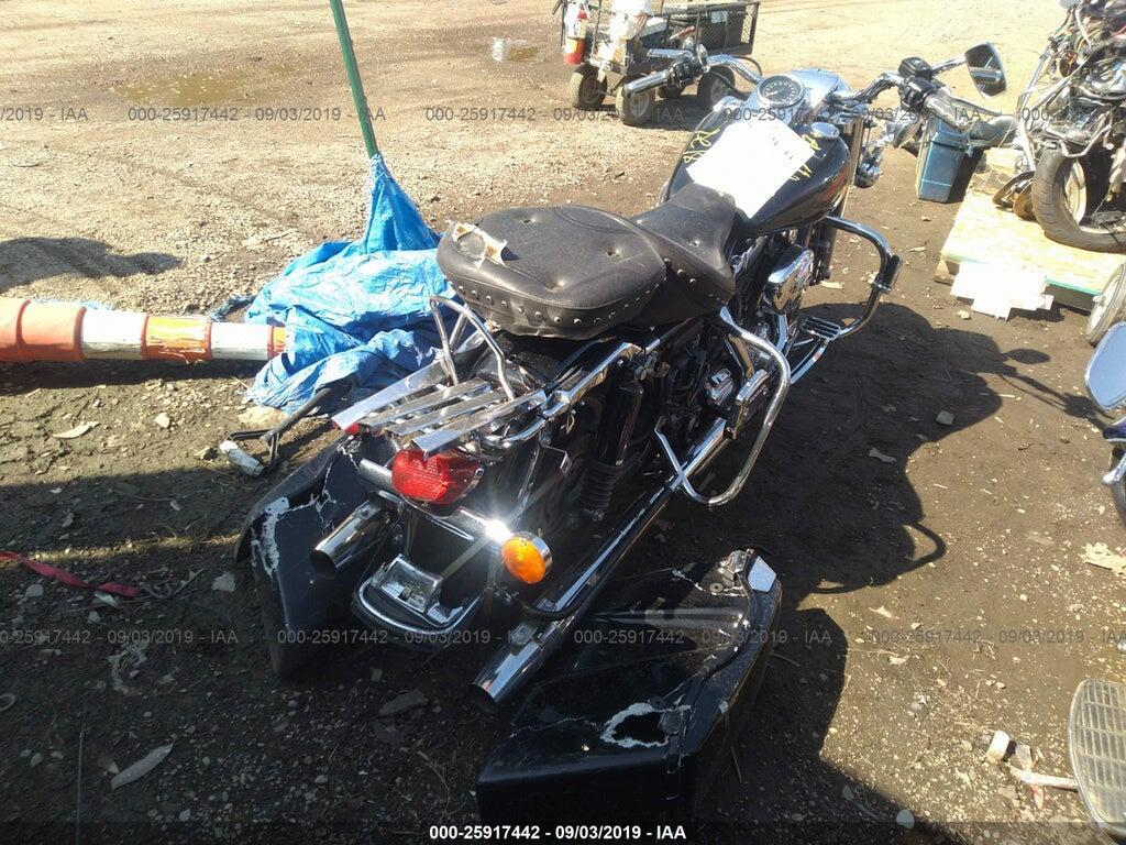 1HD1FBW11YY615022 2000 HARLEY-DAVIDSON FLHRI photo no. 4