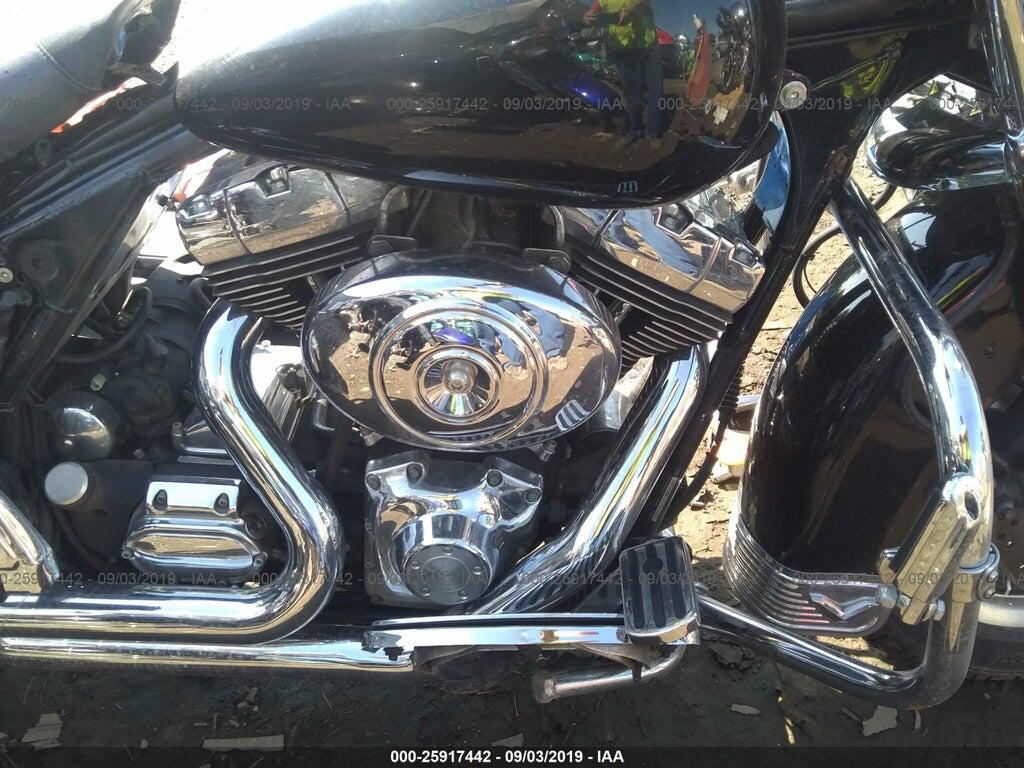 1HD1FBW11YY615022 2000 HARLEY-DAVIDSON FLHRI photo no. 8