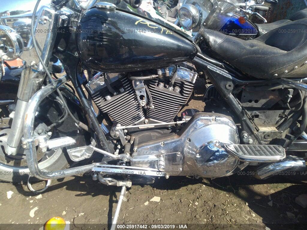 1HD1FBW11YY615022 2000 HARLEY-DAVIDSON FLHRI photo no. 9