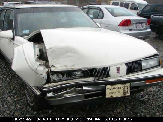 1G3HY54C3KW383090 1989 OLDSMOBILE DELTA 88 photo no. 9