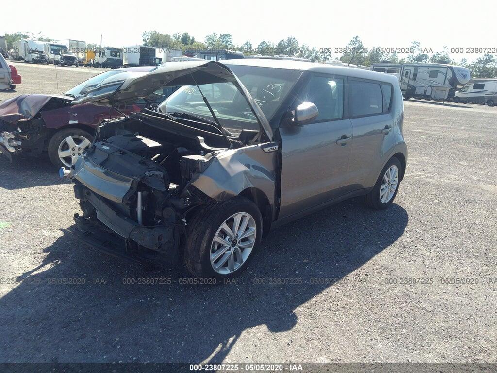 KNDJP3A58J7545609 2018 KIA SOUL photo no. 2
