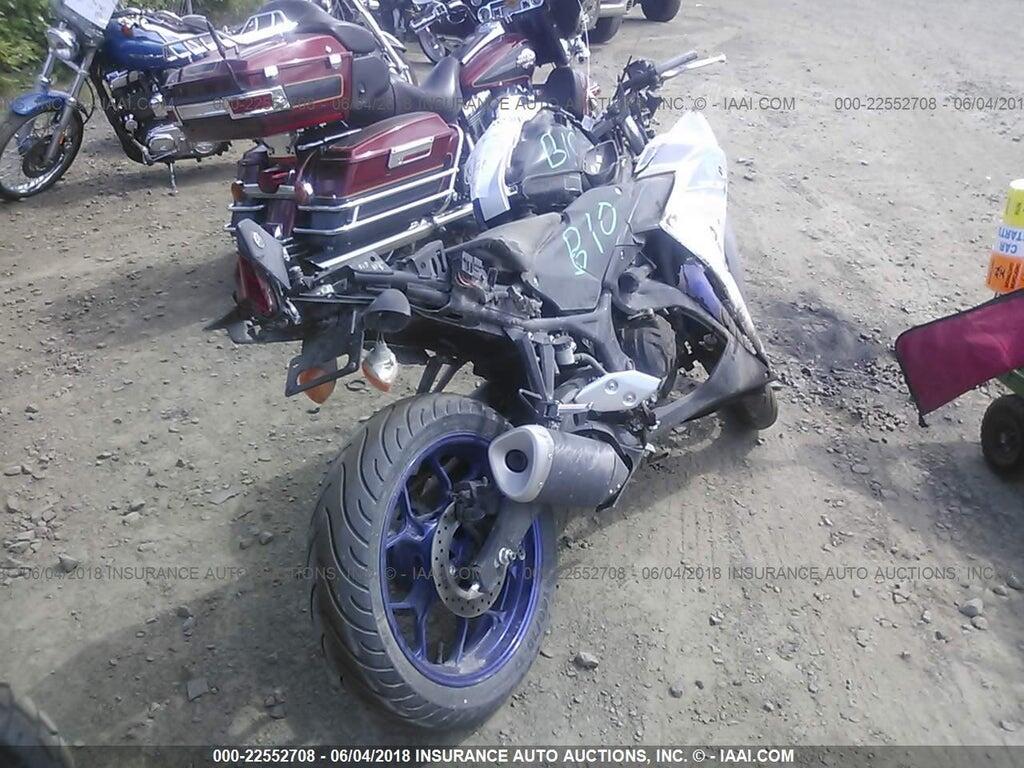 MH3RH06Y6FK003318 2015 YAMAHA YZFR3 photo no. 4